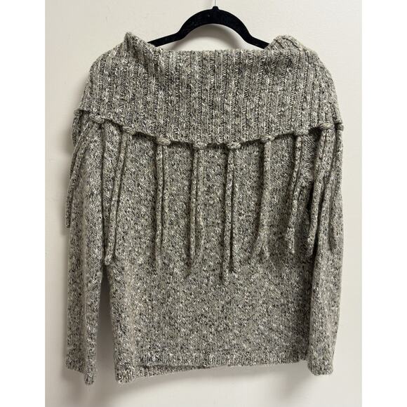 Chico’s Women’s Size 1 (M) Gray/Beige Marled Fringe Knit Sweater Off Shoulder - Picture 2 of 5